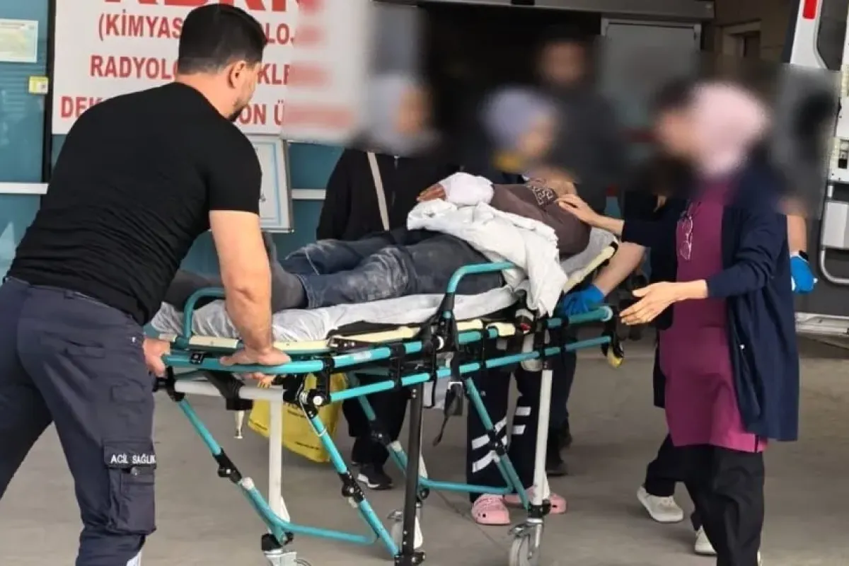 Elini makineye kaptırdı