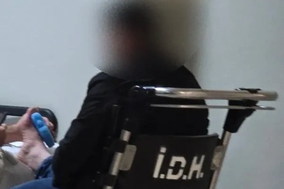 Ayağının üzerinden otomobil geçti