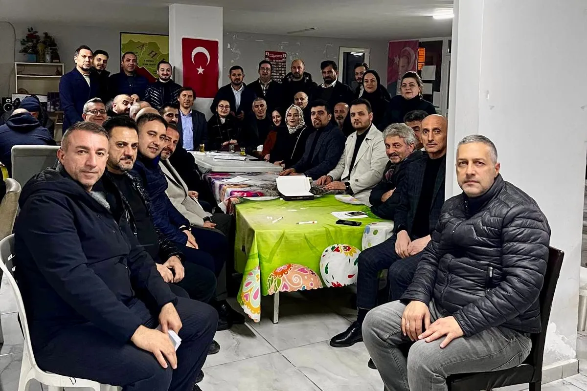 İnegöl Ak Parti yeni üyeler için tam kadro sahada