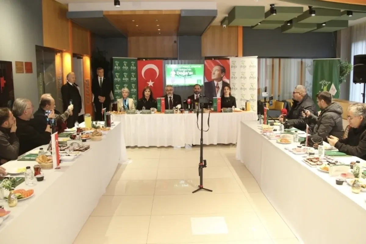 Doğa Koleji Merkez Yönetimi İnegöl'de Eğitim Vizyonunu Ve Başarılarını Paylaştı