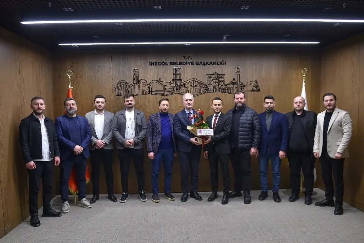 Ertuğrulgazi Mobilyacılar Caddesi Derneği'nden Başkan Taban'a ziyaret