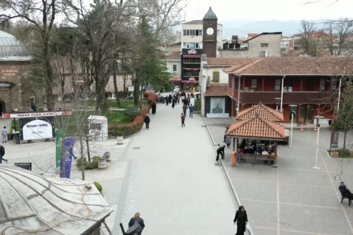İnegöl Çarşısında Bayram Düzenlemeleri Başlıyor