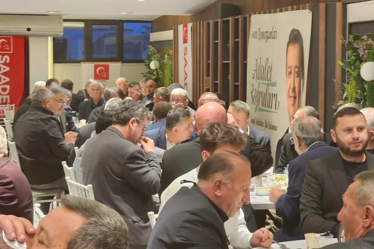 Saadet muhtarlarla iftarda buluştu