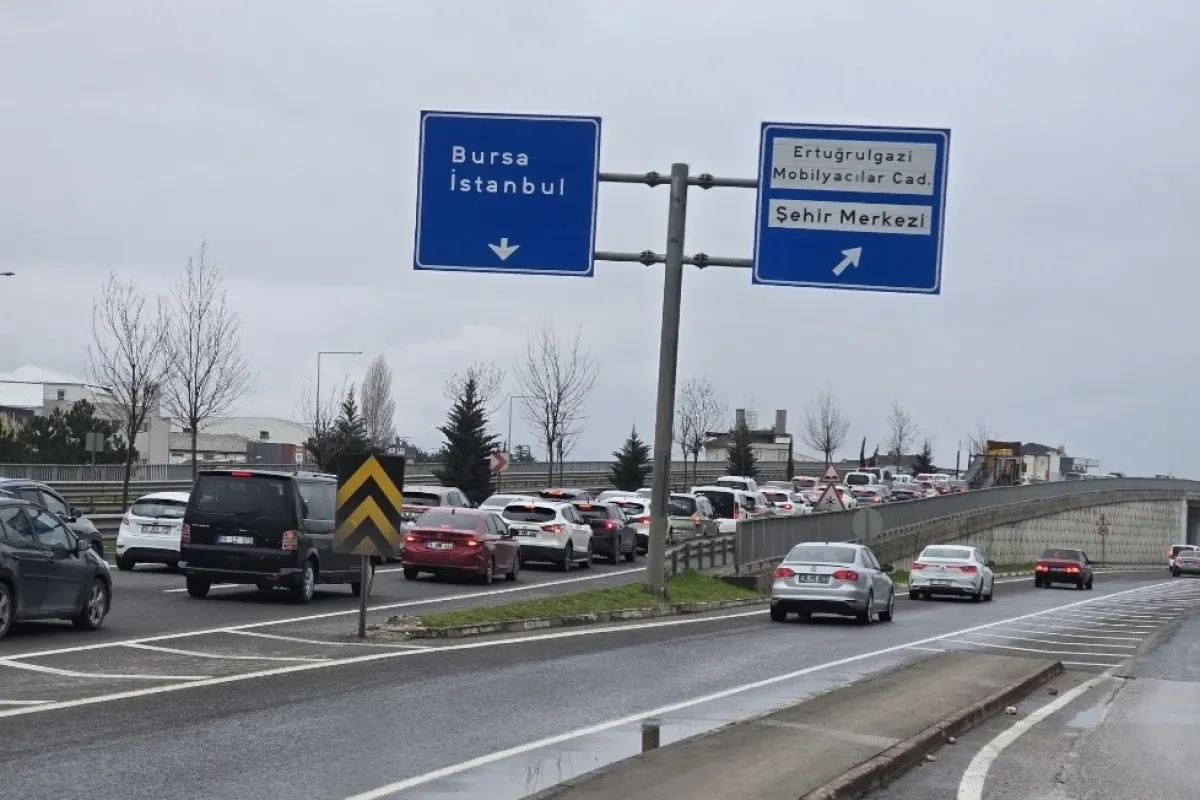 Bayram Tatili Bitti, Trafik Yoğunluğu Arttı!