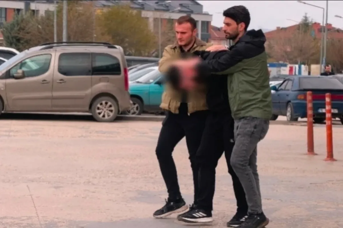 Böyle gözaltına alındı!