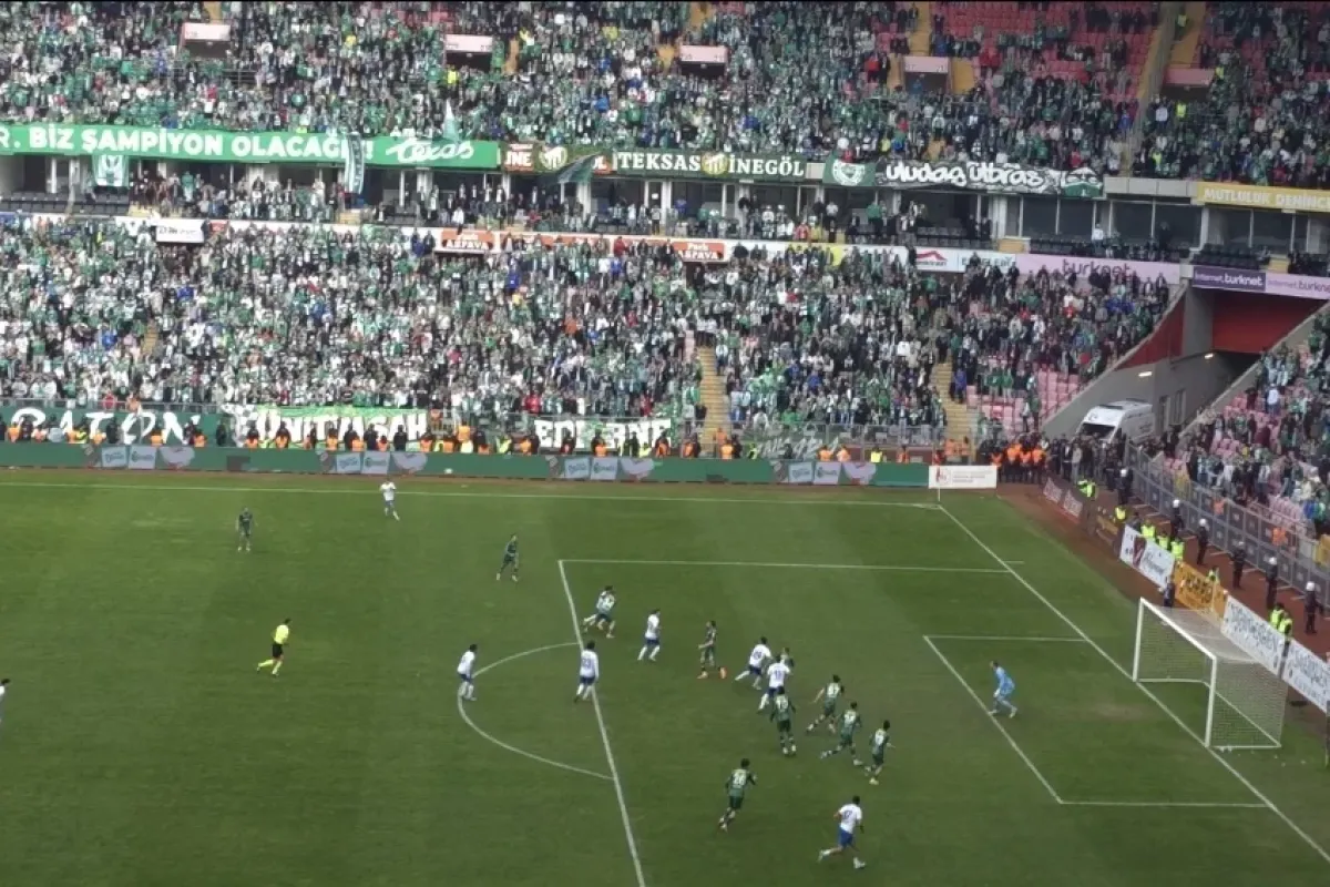 Bursaspor kazandı, şampiyonluğun kapısını araladı!