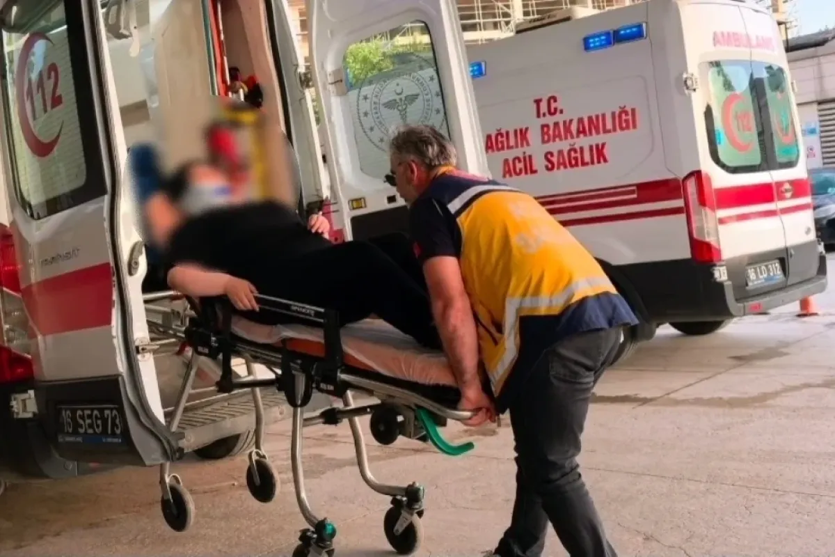 İnegöl'de otomobiller çarpıştı: 3 yaralı