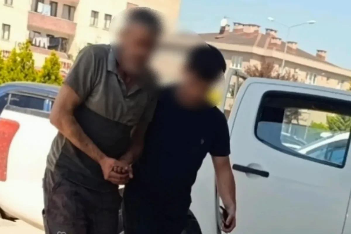 Elini makineye kaptırdı!