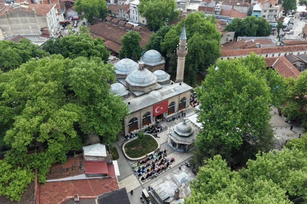 İnegöl’de İshak Paşa’ya vefa: 539’uncu vefat yılında dualarla anıldı