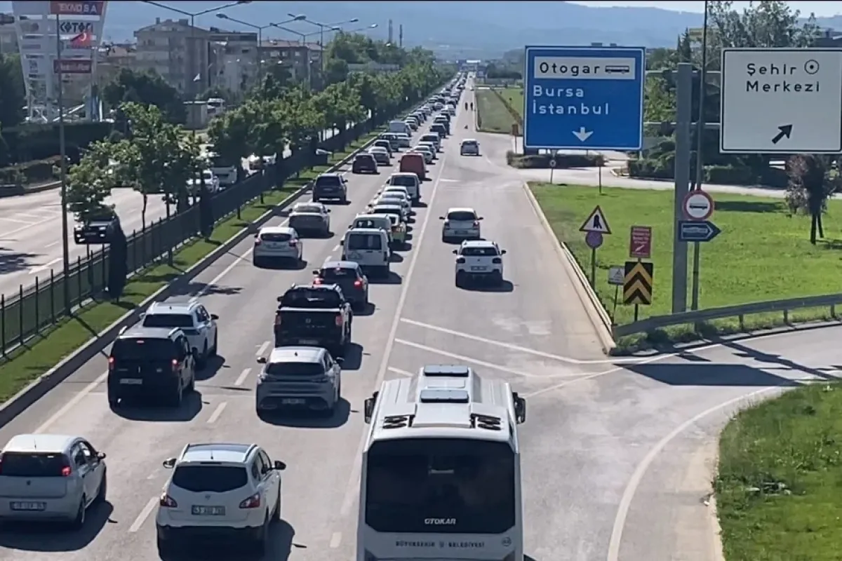 Bursa-Ankara kara yolunda bayram dönüşü yoğunluğu