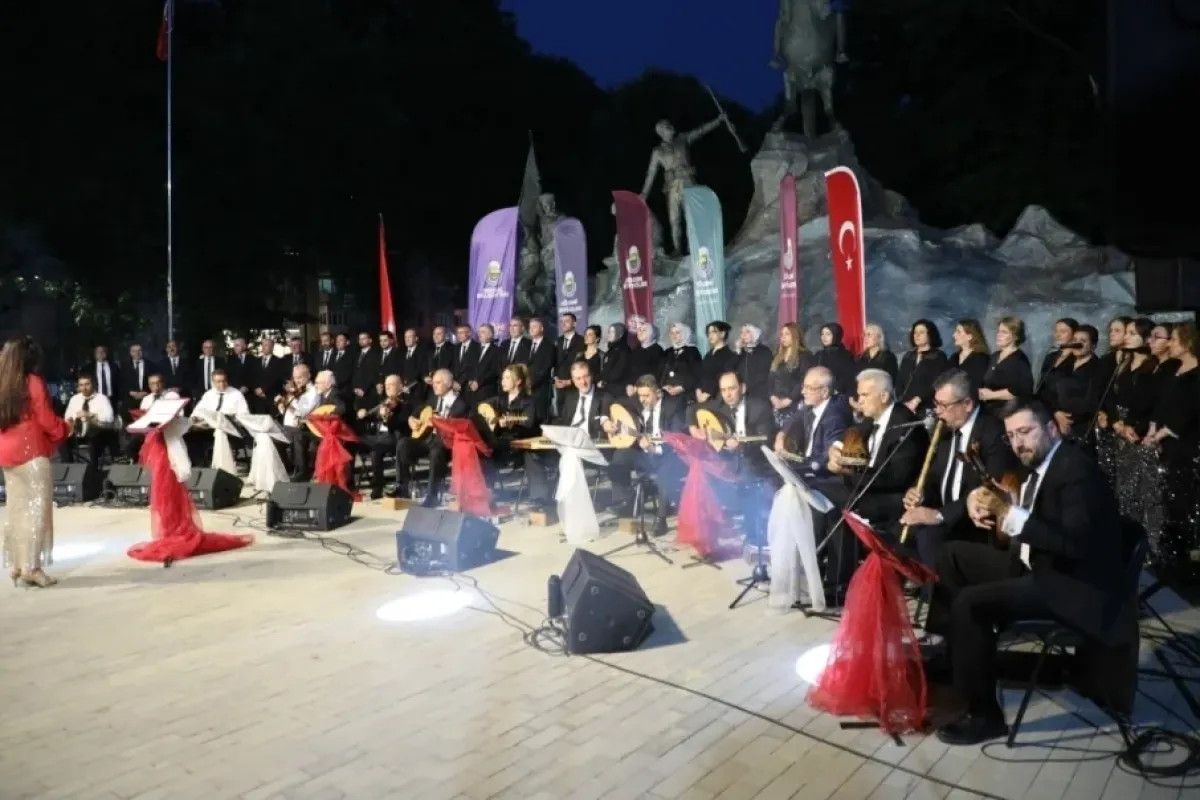 İnegöl Belediyesi TSM Korosundan Unutulmaz Konser