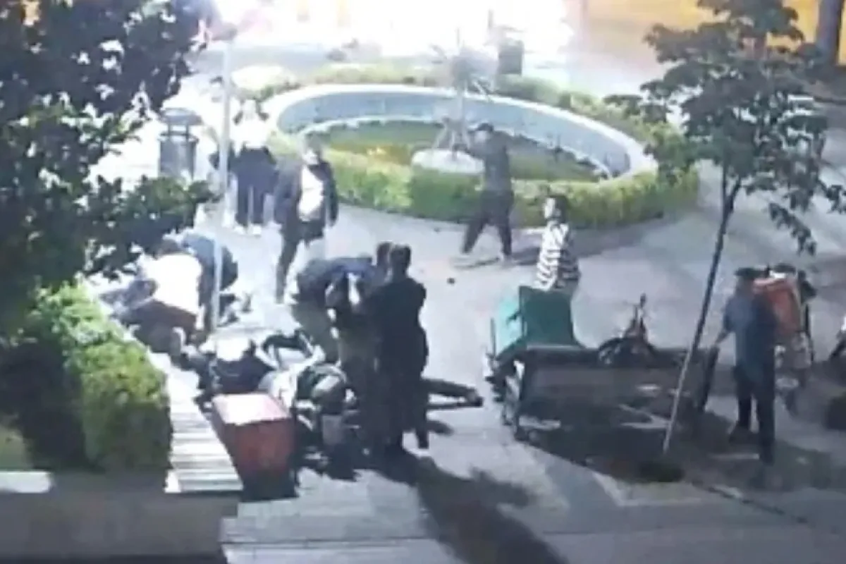 İnegöl'de gergin anlar! Sokakta başladı, hastanede devam etti!