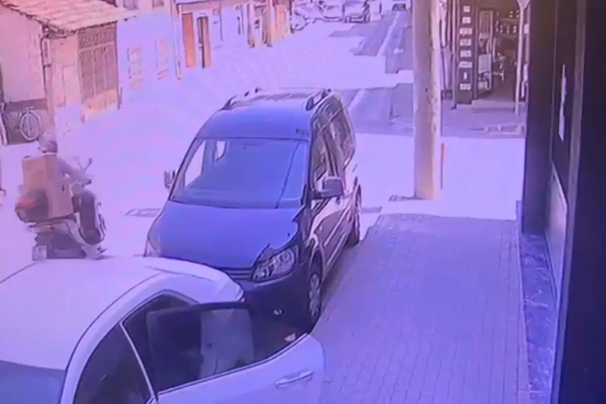 Yola akaryakıt döküldü, kazalar peş peşe geldi! O anlar ...