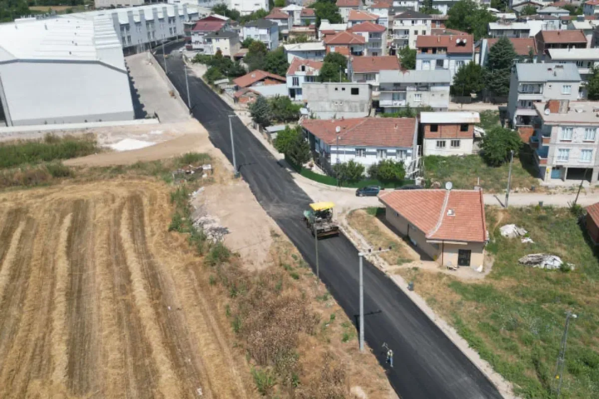 İnegöl'de Zambak Caddesi yenileniyor