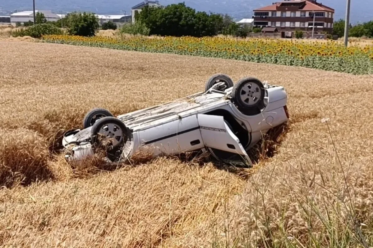 İnegöl'de otomobil tarlaya uctu!