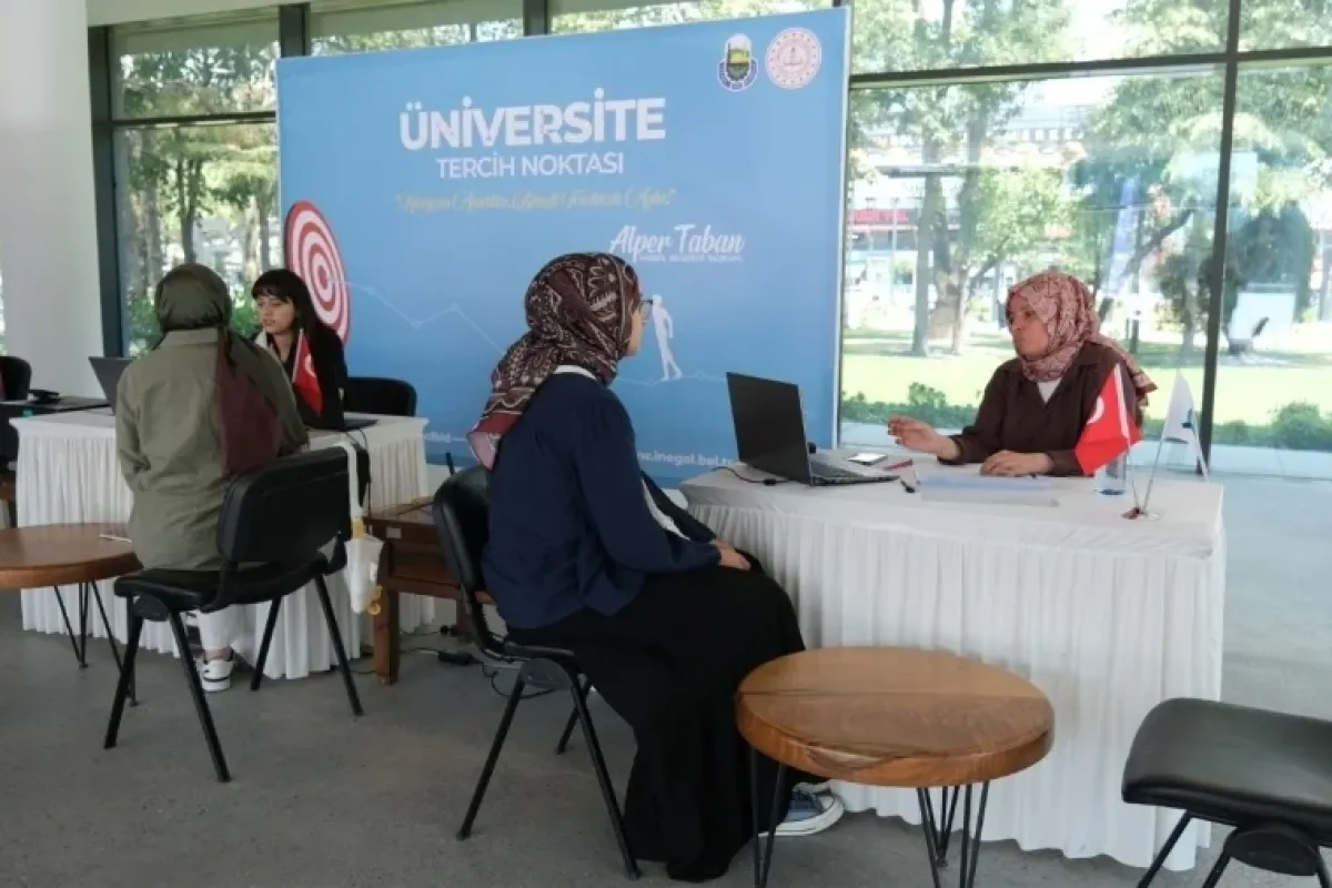 İnegöl Belediyesi’nden Öğrencilere Ücretsiz Yks Tercih Danışmanlığı