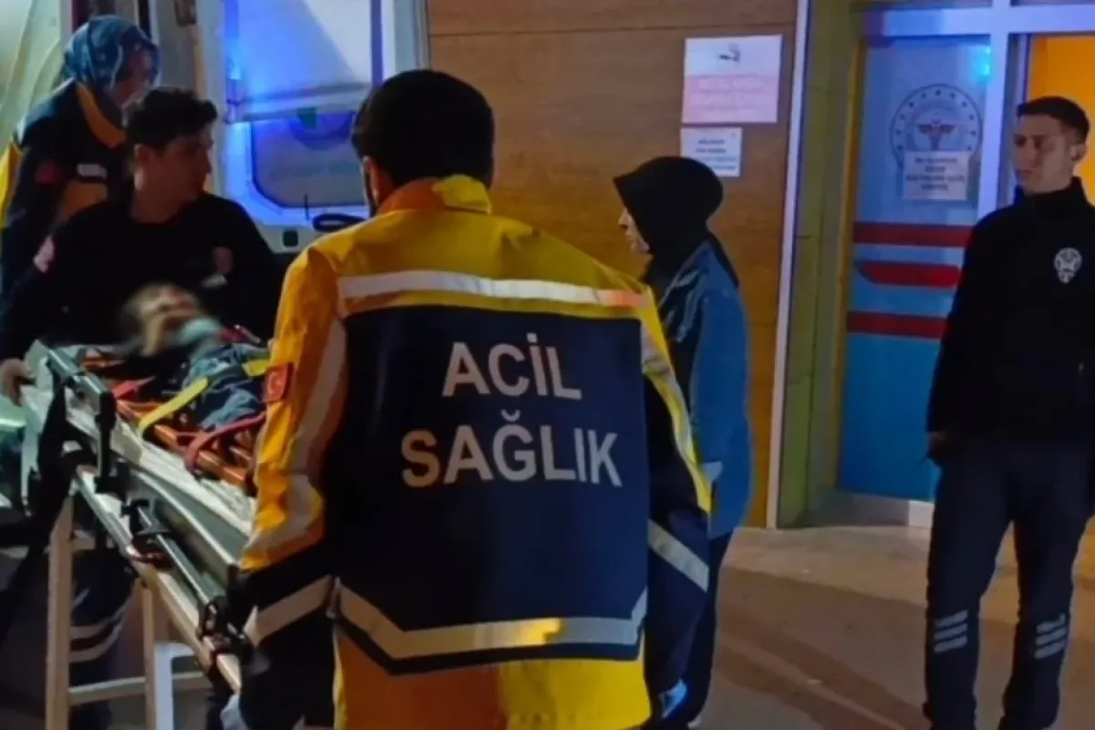 Pencereden düşen çocuk hastanelik oldu