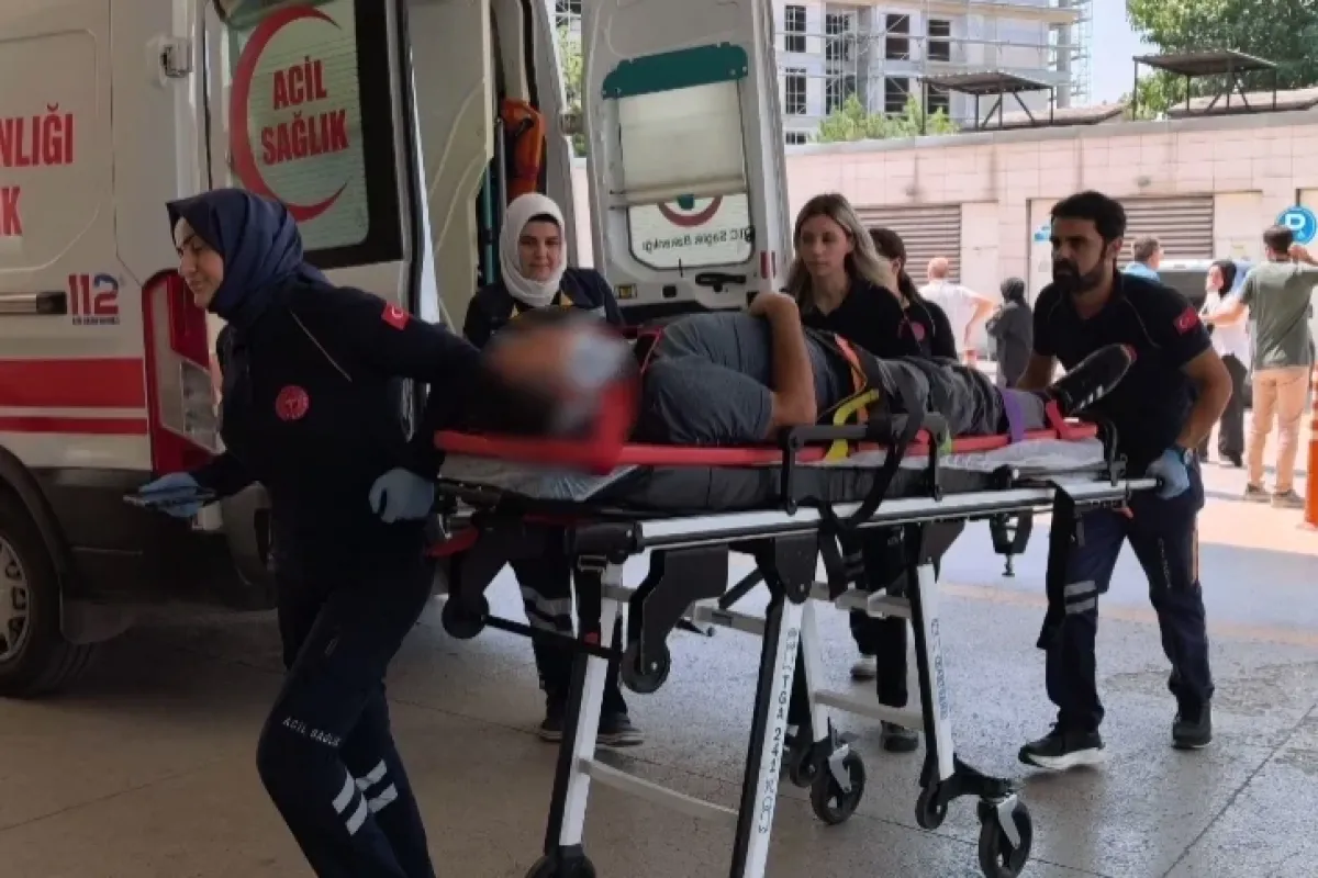 İnegöl'de kontrolsüz kavşakta kaza!