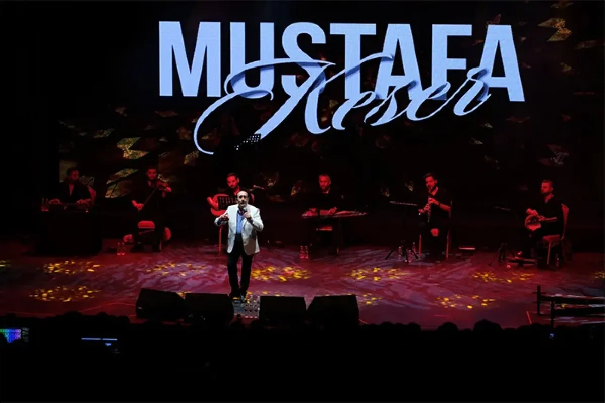 Mustafa Keser’den müzik ve kahkaha dolu gece