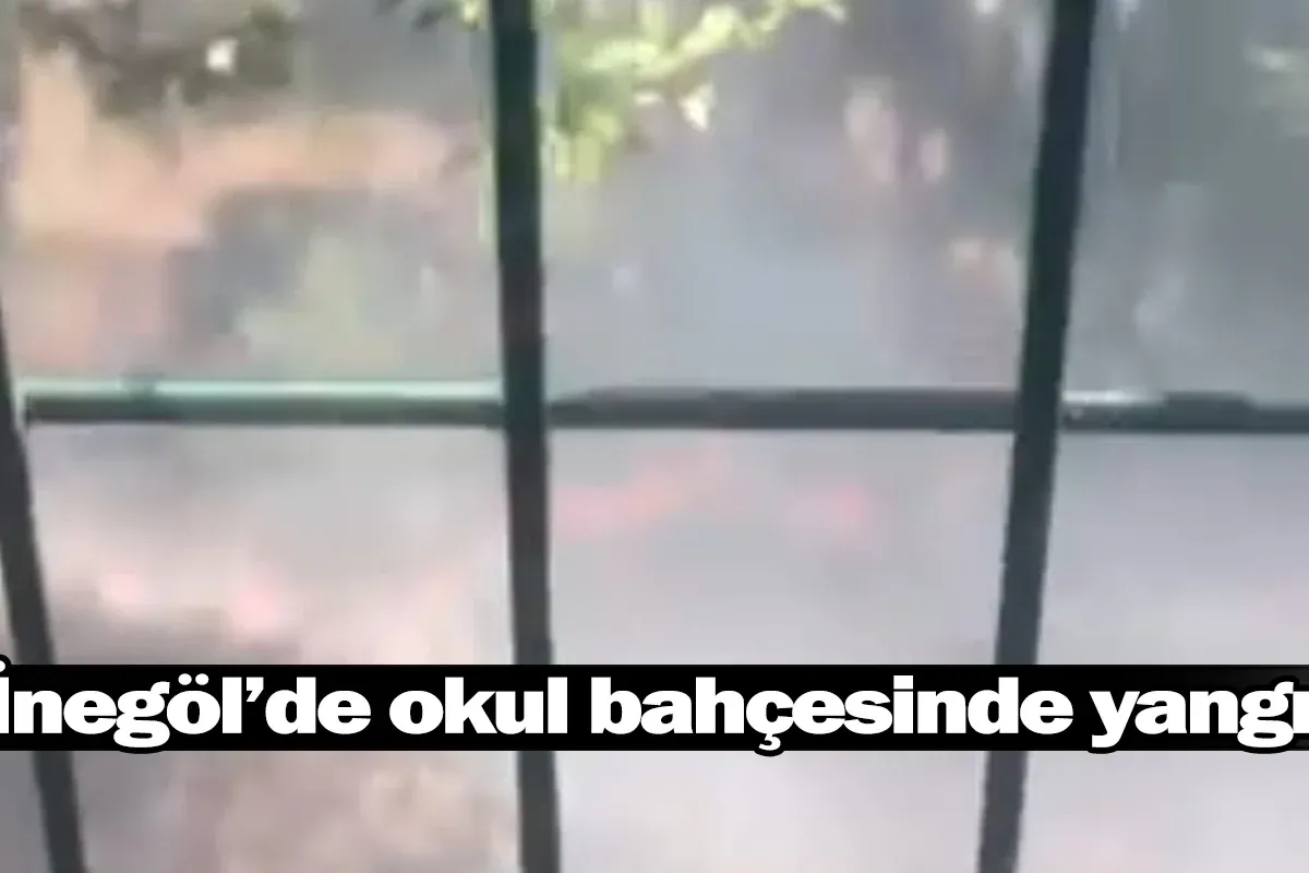 Okul bahçesinde yangın