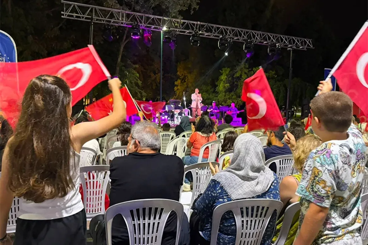 Kültürpark'ta zafer türküleri