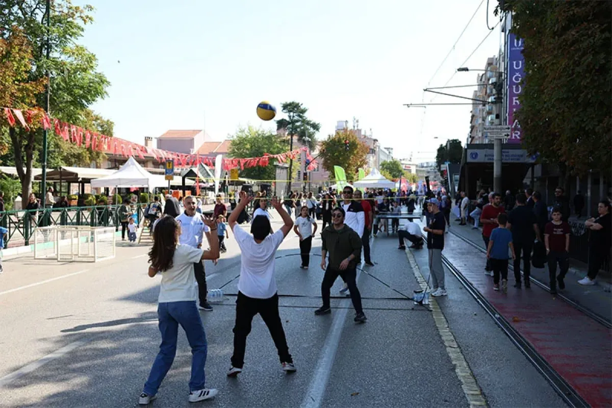 Bursa’da ‘Arabasız bir gün, hareketli bir kent’