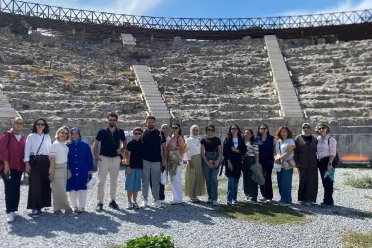 Büyükşehir'den sağlık çalışanlarına kültürel miras gezisi