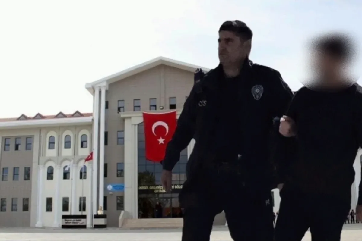 İnegöl'de Ortaokulda Hareketli Dakikalar! Gözaltına alındı ...
