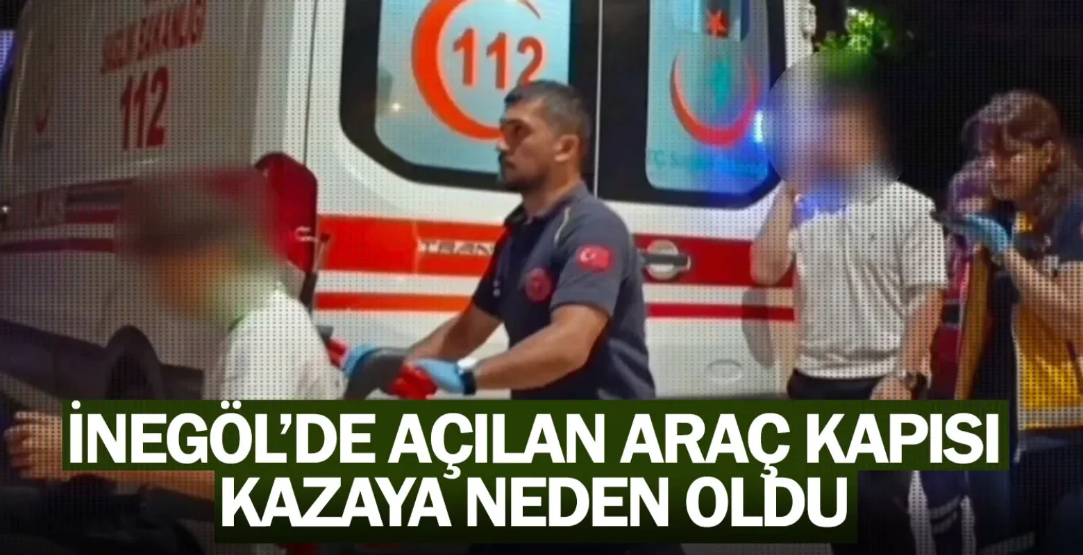 Açılan araç kapısı kazaya neden oldu
