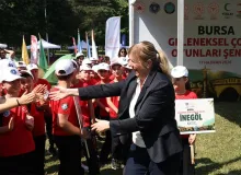 Çocuklar geleneksel oyunlarla buluştu