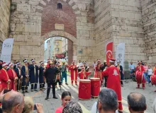 Fethin 700. Yılında mehter sesleri Saltanat Kapı'dan yükseldi