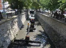 Büyükşehir'den derelerde temizlik seferberliği