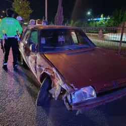 İnegöl'de 3 araç birbirine girdi