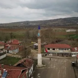 İnegöl'de camisiz minare, mahallenin sembolü oldu