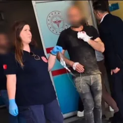 Elini makineye kaptıran işçinin parmağı koptu