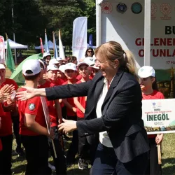 Çocuklar geleneksel oyunlarla buluştu