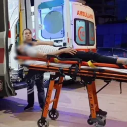 Motosikletli gençler ölümden döndü!