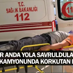 Bir Anda Yola Savruldular! Çöp Kamyonunda Korkutan Kaza