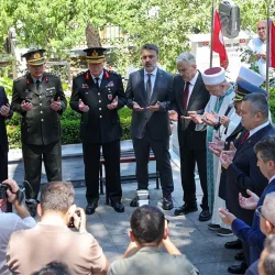Bursa’da 15 Temmuz programı şehitler anması ile başladı