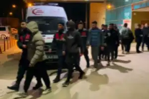 İnegöl'de jandarmadan kaçak göçmen operasyonu