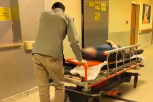 İnegöl'de iskeleden düşen usta yaralandı