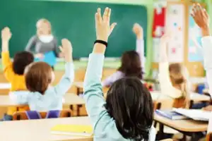 Öğretmenlere çifte müjde! Hem zam hem de atama var