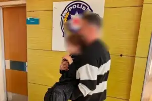 Otomobilin çarptığı çocuk yaralandı