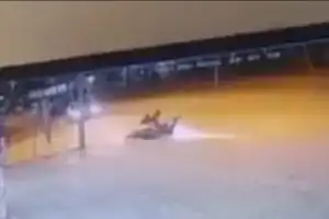 Kaza anı güvenlik kamerasında