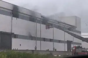 İnegöl'de mobilya fabrikasında yangın