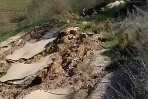 İnegöl'de yol çöktü!