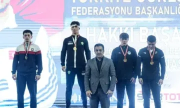 İzmit güreş takımı ile gururlanıyor