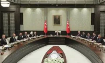 Kabine bugün toplanıyor! Gündem: Bayram ikramiyesi, sokak köpekleri, ‘terörsüz Türkiye’