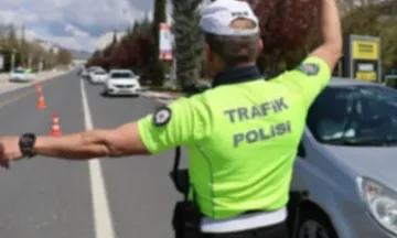 Trafikte yeni dönem: Zincirleme kural ihlaline artırımlı cezalar geliyor!