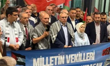 Saadet Partisi Bursa Milletvekili Mehmet Atmaca, Özgürlük Filosu’na katıldı